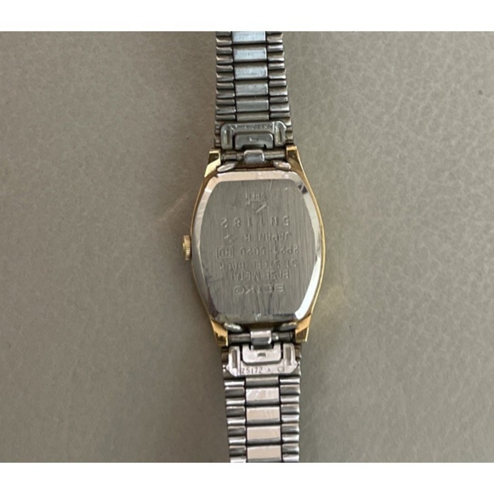 Vintage Seiko 2P21-5020 Women's Wristwatch Gold Dress *Needs Battery & Clasp* - Picture 4 of 8